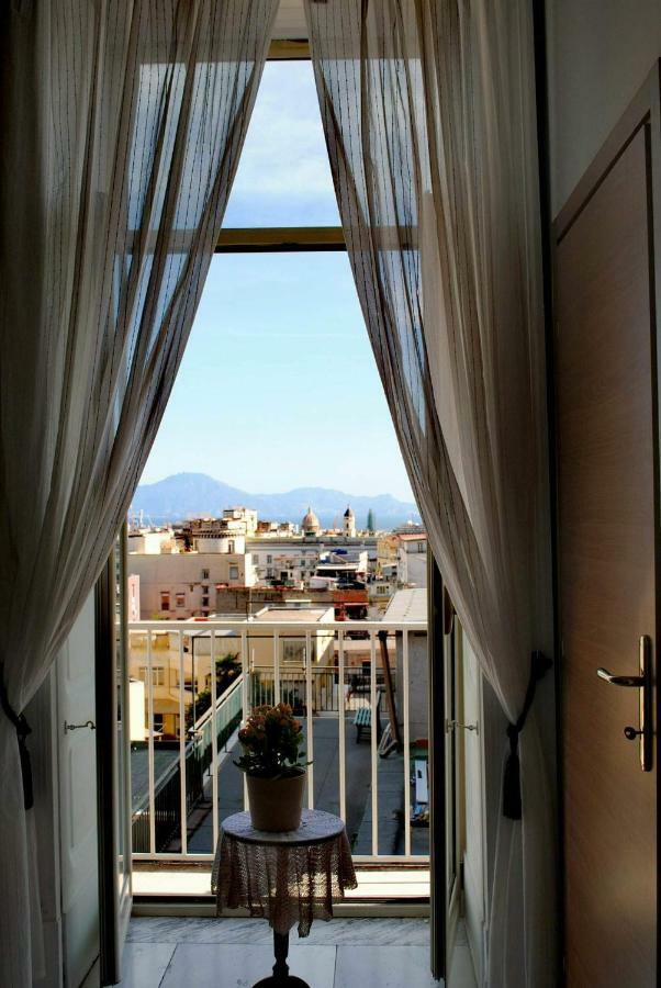 Miracoletti38 Hotel Nápoly Kültér fotó